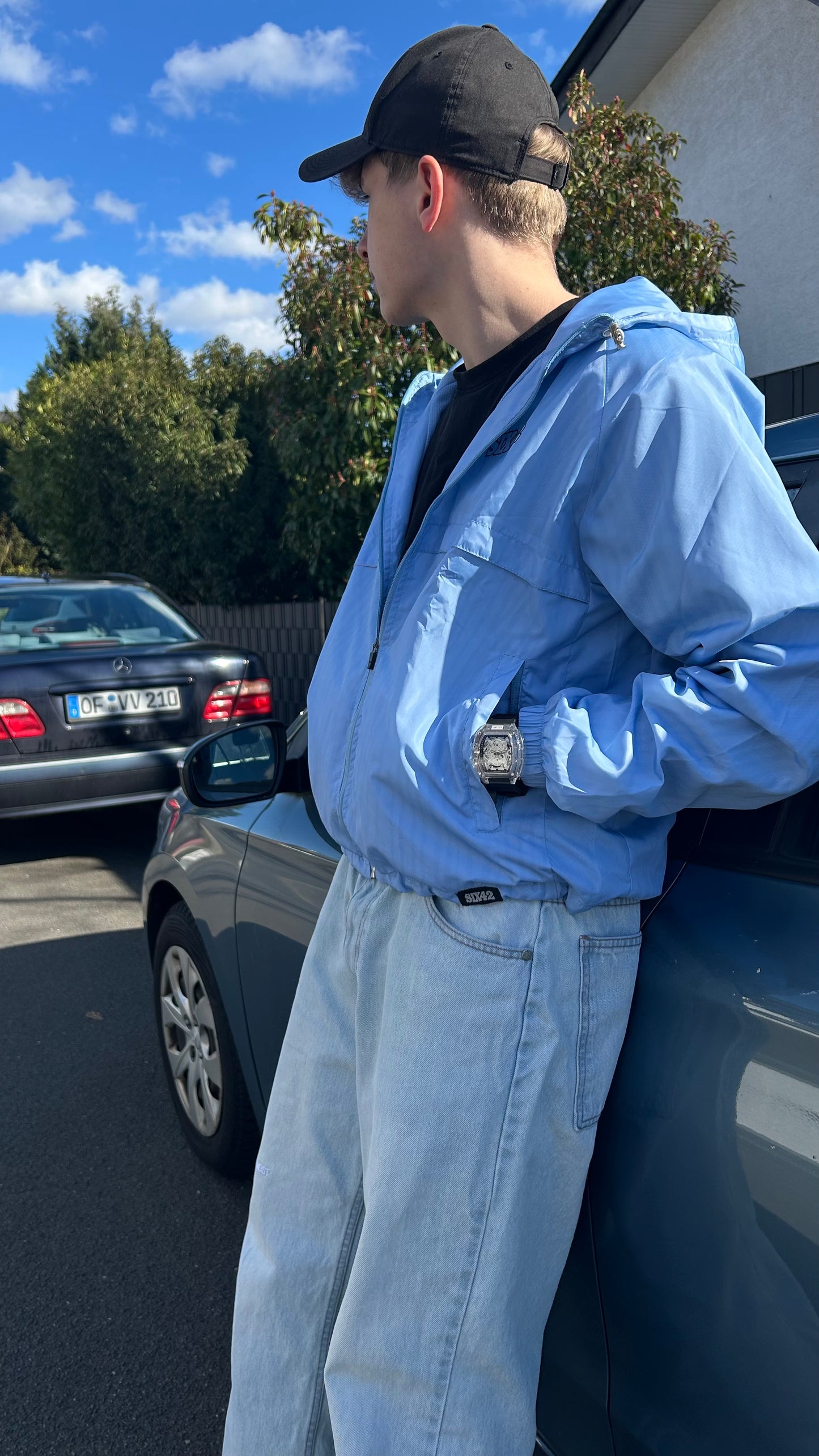 WINDBREAKER LIGHT BLUE