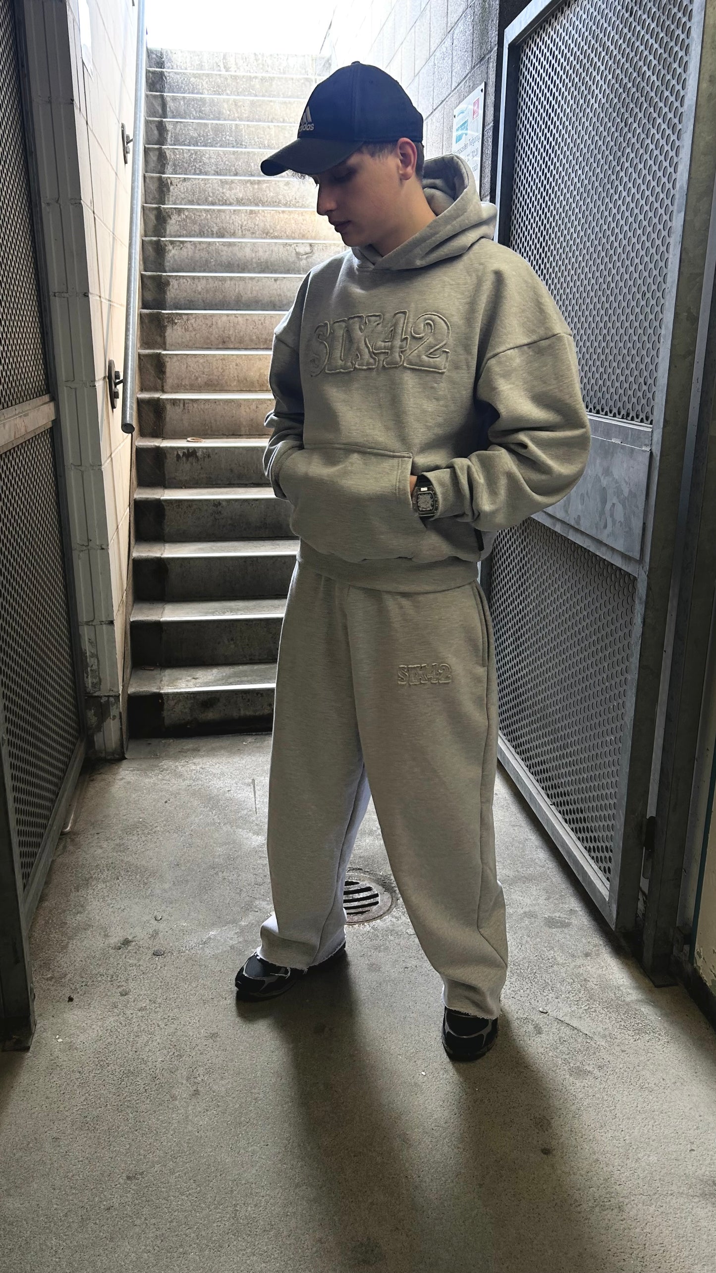 HOODIE GREY ON GREY