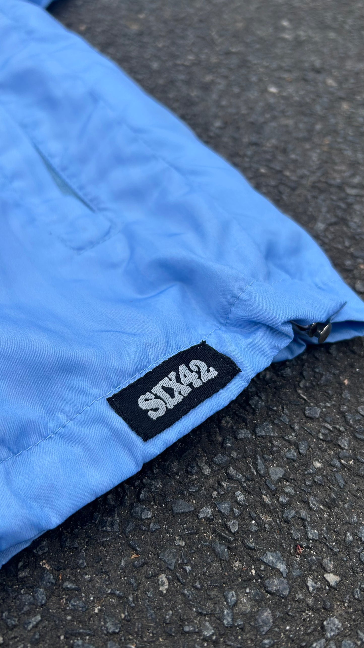 WINDBREAKER LIGHT BLUE