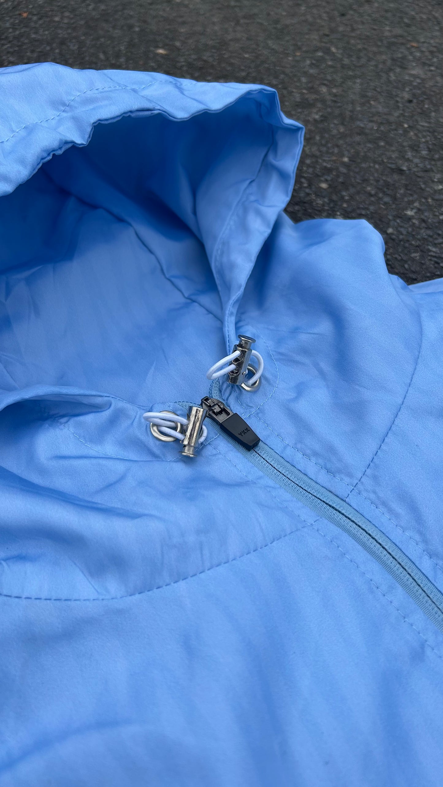 WINDBREAKER LIGHT BLUE